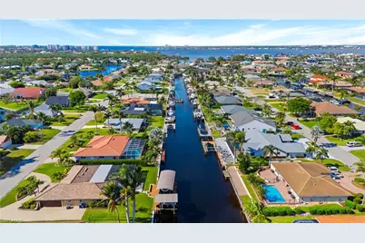 1011 S Town and River Dr, Fort Myers, FL 33919 - Photo 3