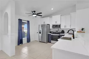 1110 NE 6th Pl, Cape Coral, FL 33909 - Photo 9