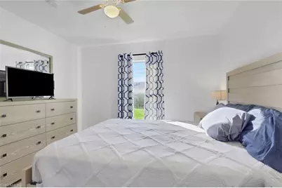 1110 NE 6th Pl, Cape Coral, FL 33909 - Photo 25