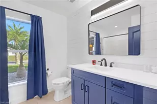 1110 NE 6th Pl, Cape Coral, FL 33909 - Photo 21