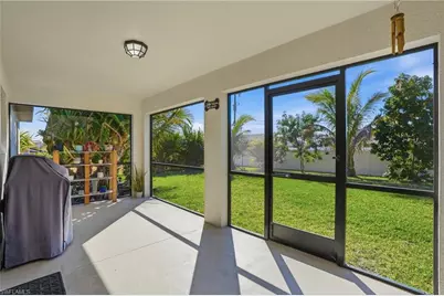 110 SE 39th St, Cape Coral, FL 33904 - Photo 29