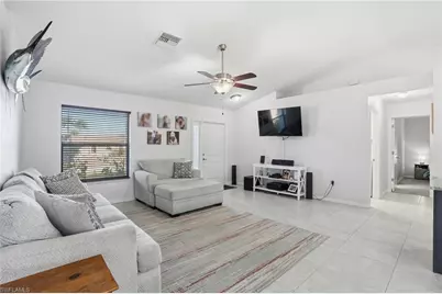 110 SE 39th St, Cape Coral, FL 33904 - Photo 7