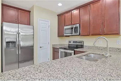 3739 Crofton Ct, Fort Myers, FL 33916 - Photo 5