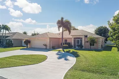 406 SE 22nd St, Cape Coral, FL 33990 - Photo 3