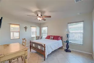 406 SE 22nd St, Cape Coral, FL 33990 - Photo 13