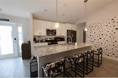 2016 NE 6th Ave, Cape Coral, FL 33909 - Photo 5