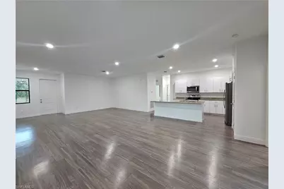 8059 Sherwood Cir, Labelle, FL 33935 - Photo 3