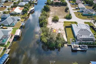 201 SW 40th St, Cape Coral, FL 33914 - Photo 29