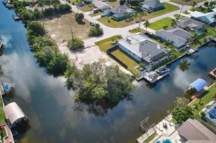 201 SW 40th St, Cape Coral, FL 33914 - Photo 31