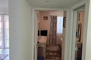 1210 Wildwood Lakes Blvd, Naples, FL 34104 - Photo 7