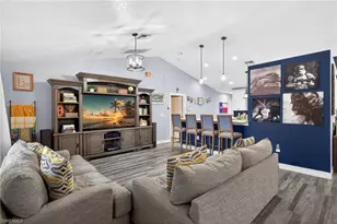 2807 52nd St SW, Lehigh Acres, FL 33976 - Photo 5