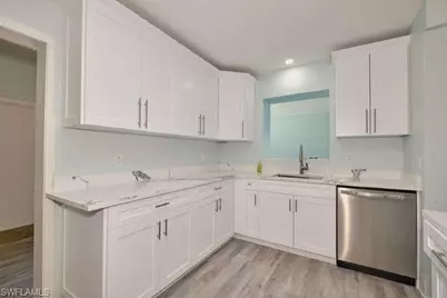 4370 Deleon St, Fort Myers, FL 33901 - Photo 13