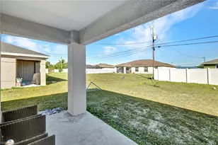 3823 SW 8th Ct, Cape Coral, FL 33914 - Photo 17