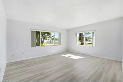 2148 Dover Ave, Fort Myers, FL 33907 - Photo 9
