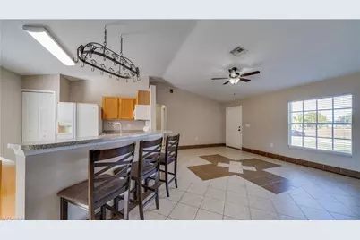 2102 NE 17th Ave, Cape Coral, FL 33909 - Photo 5