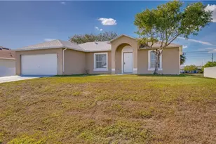 2102 NE 17th Ave, Cape Coral, FL 33909 - Photo 3