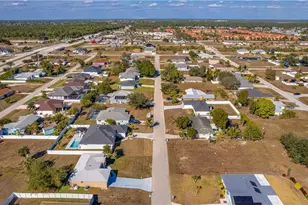 2102 NE 17th Ave, Cape Coral, FL 33909 - Photo 27