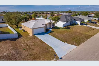 2102 NE 17th Ave, Cape Coral, FL 33909 - Photo 25