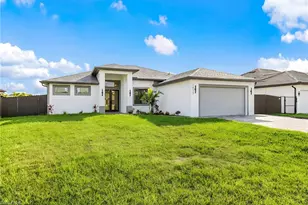 1015 SW 8th Ct, Cape Coral, FL 33991 - Photo 3