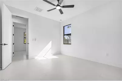 1015 SW 8th Ct, Cape Coral, FL 33991 - Photo 19