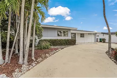 1453 Venetian Ct, Cape Coral, FL 33904 - Photo 5