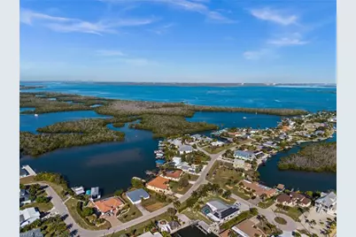 2758 8th Ave, Saint James City, FL 33956 - Photo 5