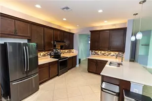 11660 Meadowrun Cir, Fort Myers, FL 33913 - Photo 3