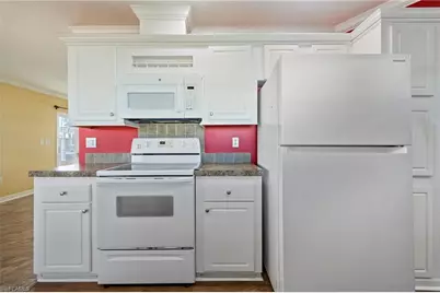 5252 Fiddleleaf Dr, Fort Myers, FL 33905 - Photo 5