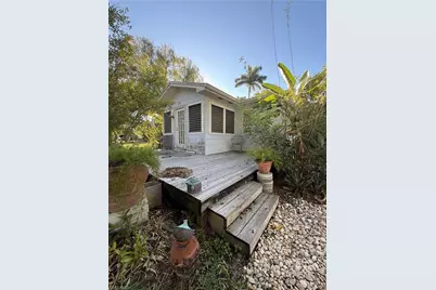 77 Oak St, North Fort Myers, FL 33903 - Photo 5
