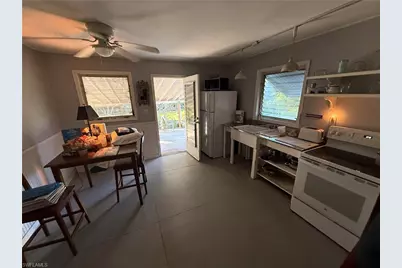 77 Oak St, North Fort Myers, FL 33903 - Photo 13