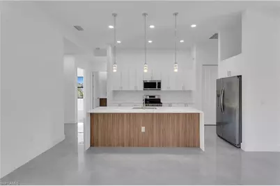 2609 41st St W, Lehigh Acres, FL 33971 - Photo 15