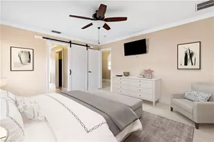 329 NE 9th St, Cape Coral, FL 33909 - Photo 9