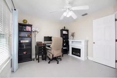 20 NE 8th Pl, Cape Coral, FL 33909 - Photo 31