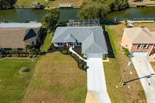 20 NE 8th Pl, Cape Coral, FL 33909 - Photo 35