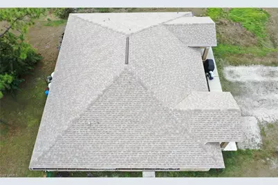 461/463 Loretta Ave S, Lehigh Acres, FL 33974 - Photo 5