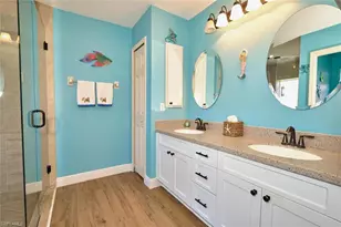 401 SE 23rd Terrace, Cape Coral, FL 33990 - Photo 9