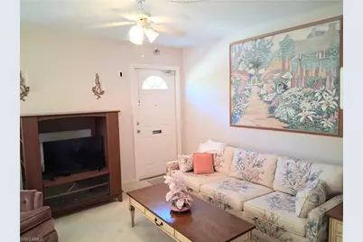 2 Tangelo Ct, Lehigh Acres, FL 33936 - Photo 5