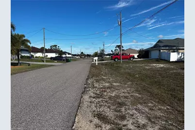 2541 NW 24th Pl, Cape Coral, FL 33993 - Photo 3