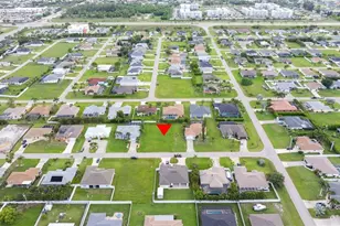 2247 SW 27th St, Cape Coral, FL 33914 - Photo 9