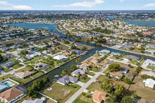 1206 SW 1st Pl, Cape Coral, FL 33991 - Photo 49