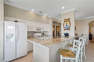 10370 Washingtonia Palm Way, Fort Myers, FL 33966 - Photo 3