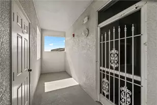 10370 Washingtonia Palm Way, Fort Myers, FL 33966 - Photo 7