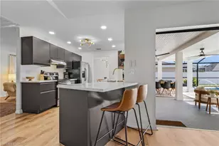 1118 SW 42nd St, Cape Coral, FL 33914 - Photo 9