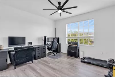 3825 Schoolhouse Rd E #5, Fort Myers, FL 33916 - Photo 13