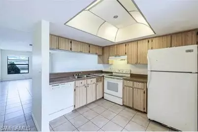 613-615 SE 23rd Pl, Cape Coral, FL 33990 - Photo 11