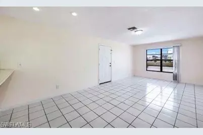 613-615 SE 23rd Pl, Cape Coral, FL 33990 - Photo 9