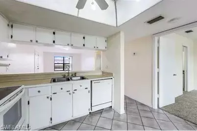 613-615 SE 23rd Pl, Cape Coral, FL 33990 - Photo 13
