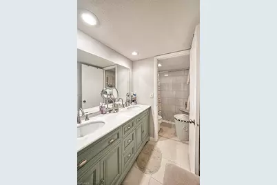 1444 Park Shore Cir #3, Fort Myers, FL 33901 - Photo 13