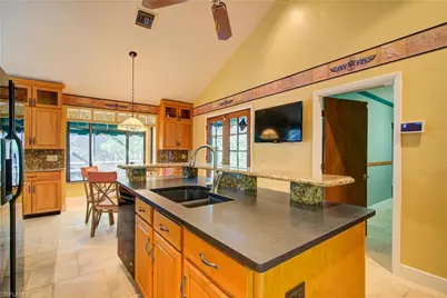 3836 Hidden Acres Cir N, North Fort Myers, FL 33903 - Photo 5