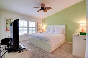 182 Newport Dr, Naples, FL 34114 - Photo 9